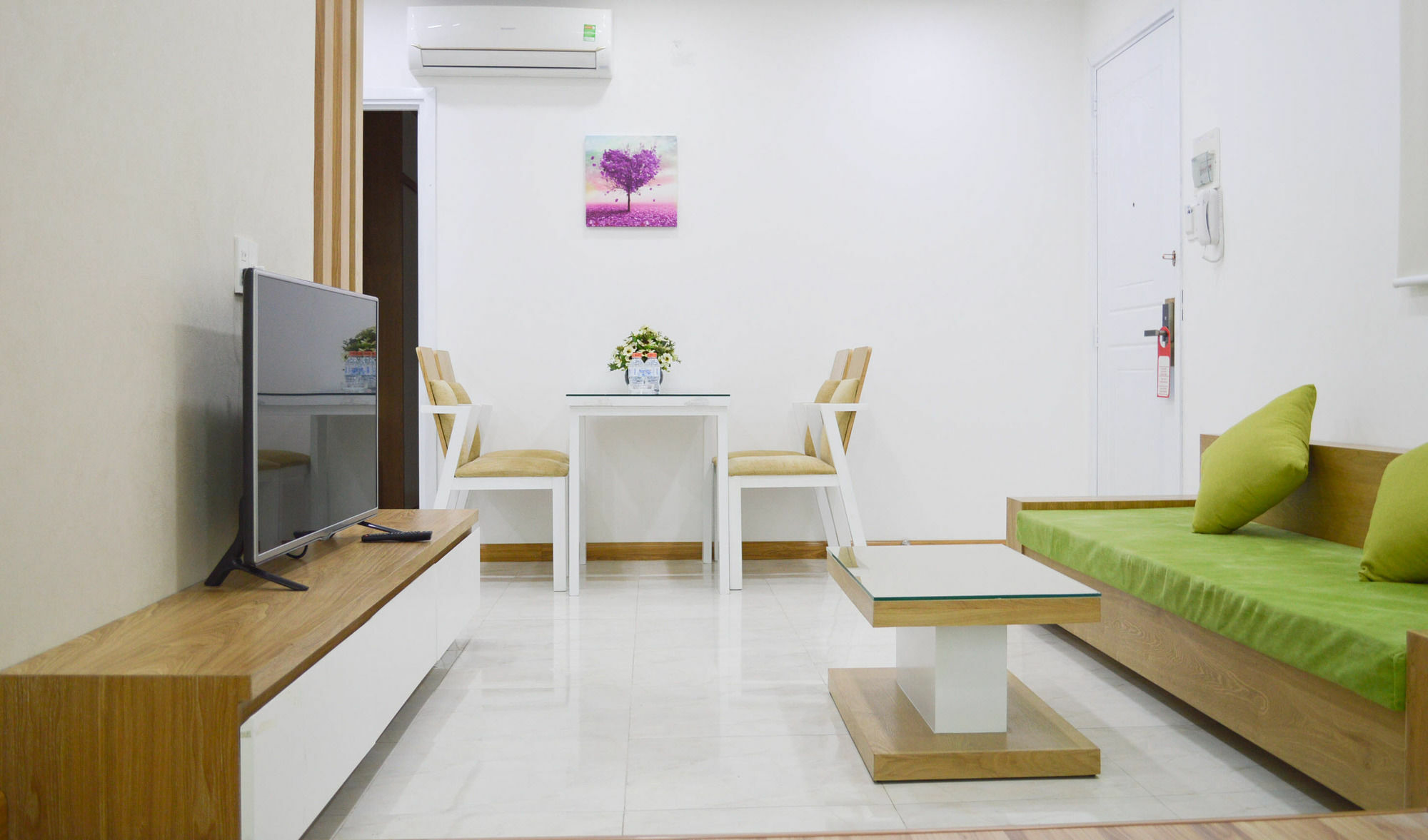 Maika Condotel Nha Trang Buitenkant foto